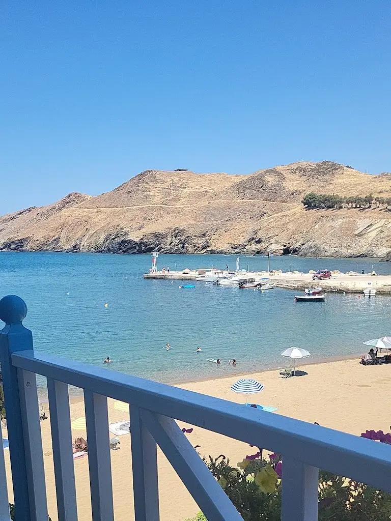 Jeanette Karlsen_Barba Antreas_Pánormos_review