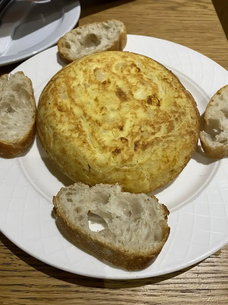 Francesco Michelini_Traditional Taverna_Pánormos_Bewertung