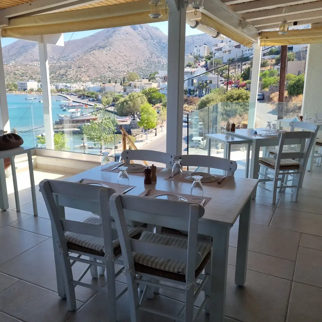 DESPINA ELOUNDA_Schísma Eloúndas_slider_image_1