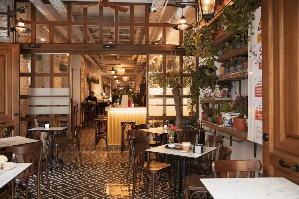 Soleto Restaurant in Glyfáda