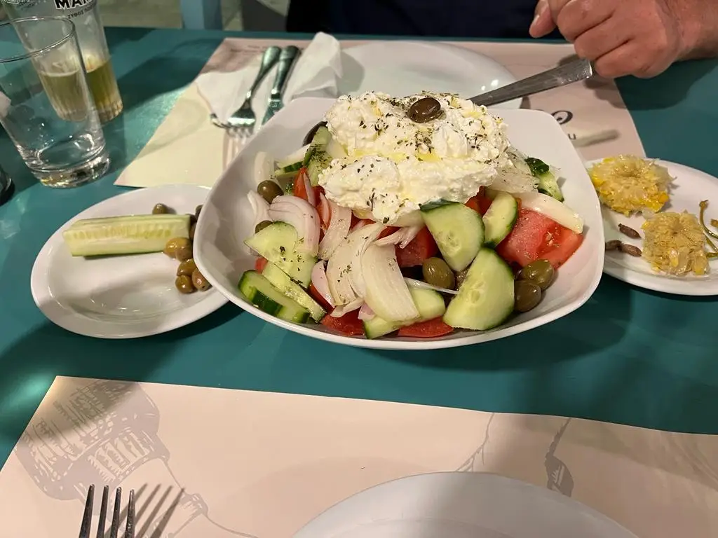 Bruno L_Στην Υγειά Μας_Sitia_Bewertung