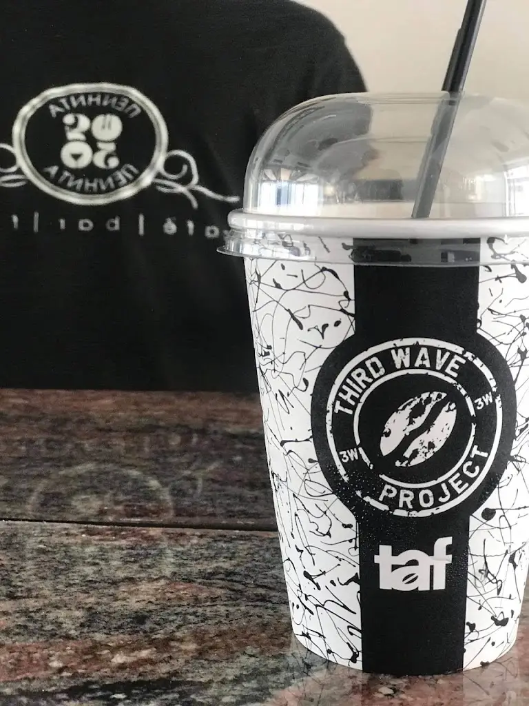 50/50 Cafe_bar_food tympaki_Tympáki_slider_image_2