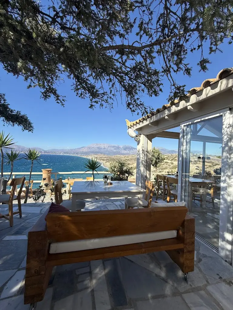 Mystical View Kommos Kedraki Restaurant in Tympáki