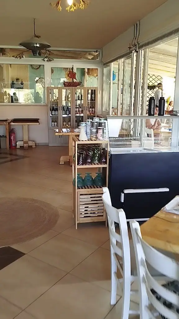 Aleko's Fish Taverne Vrachos_Tympáki_slider_image_2