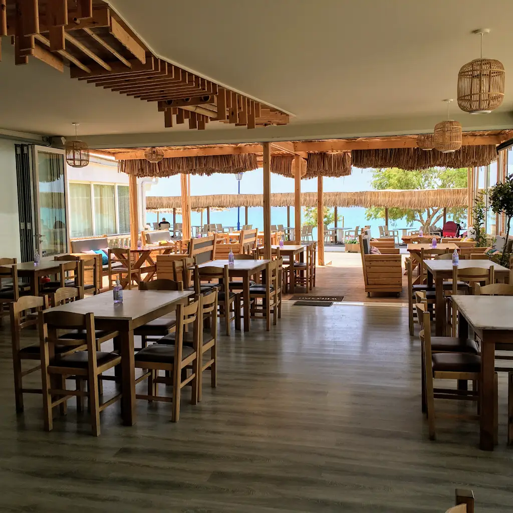 Alatsi Mediterranean cuisine_Tympáki_slider_image_1