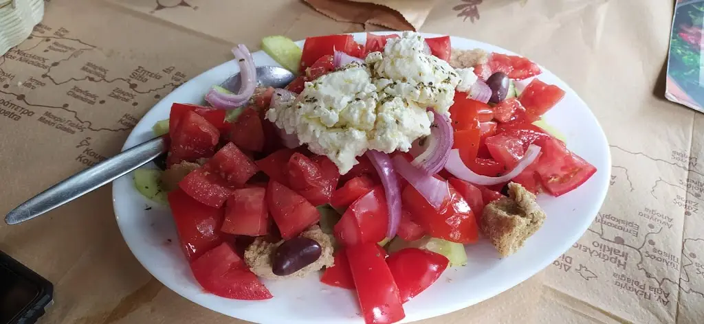 B_Iho_To Steki Tou Kapri_Vrýses_Bewertung