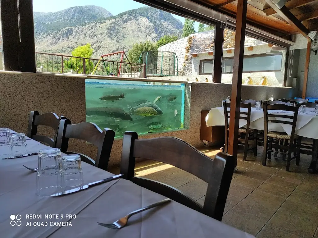 IDI Restaurant & Fish Farm Restaurant in Zarós
