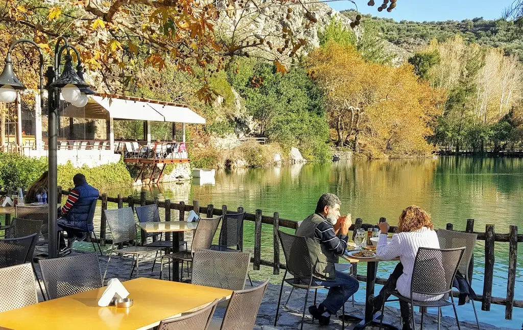 Zaros Lake Restaurant restaurante en Zarós
