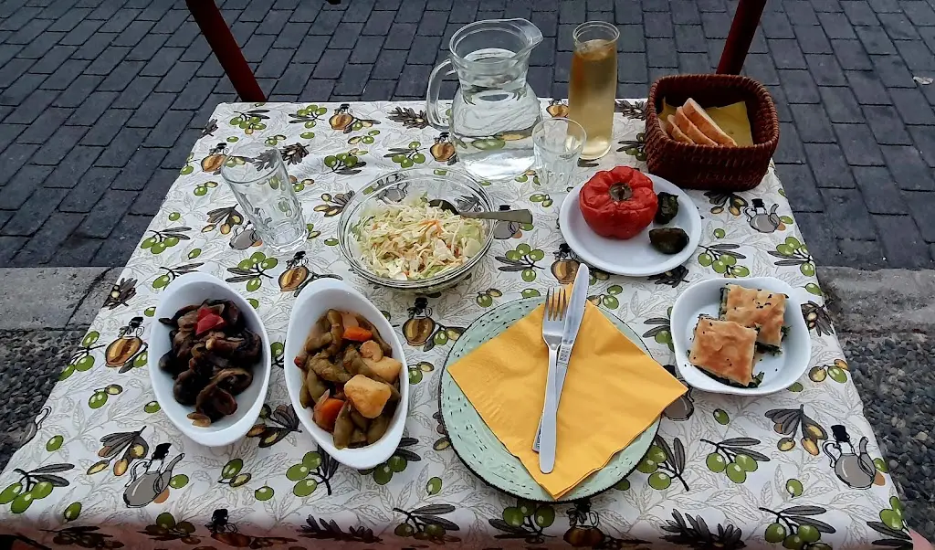 Asenath Waite_Vegera_Zarós_reseña