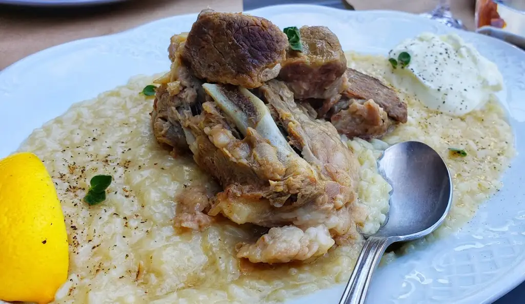 Maryna Yemelyanova_ΡΑΚΟΠΑΙΓΝΙΟ_Glyfáda_review