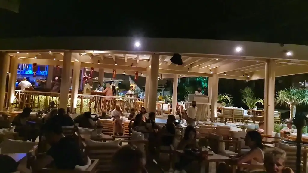 Beachcomber Bar Restaurant Stalis_Stalís_slider_image_2