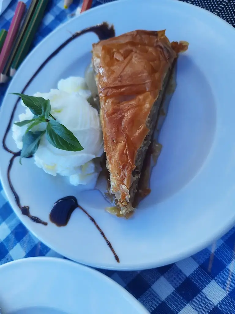 Menü_KOSTAS since 1970 taverna-beach bar_Stalís_Bild_8