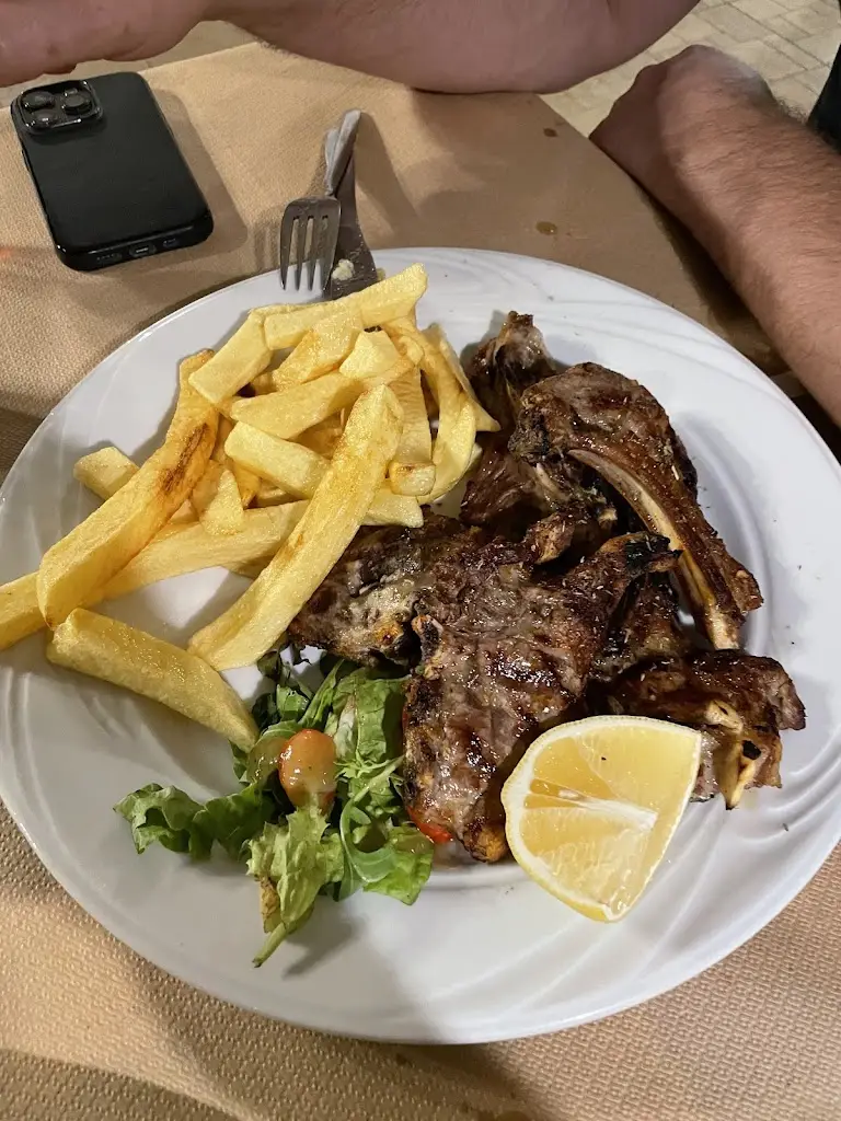 Menu_Tsourlis_Stalís_imagen_5