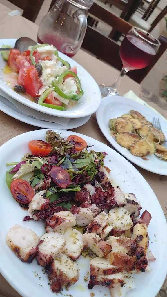 Menu_Tsourlis_Stalís_imagen_8