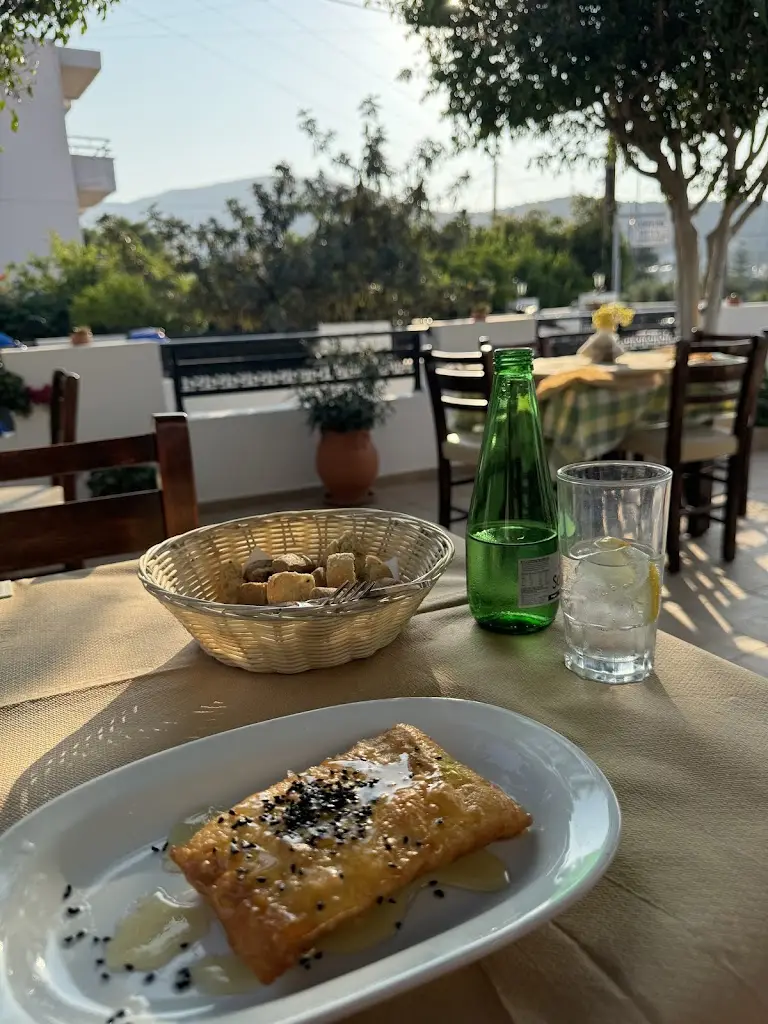 Marina_Tsourlis_Stalís_reseña