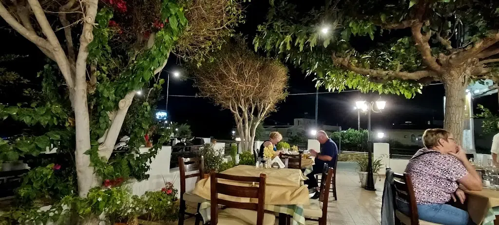 Tsourlis_Stalís_slider_image_2