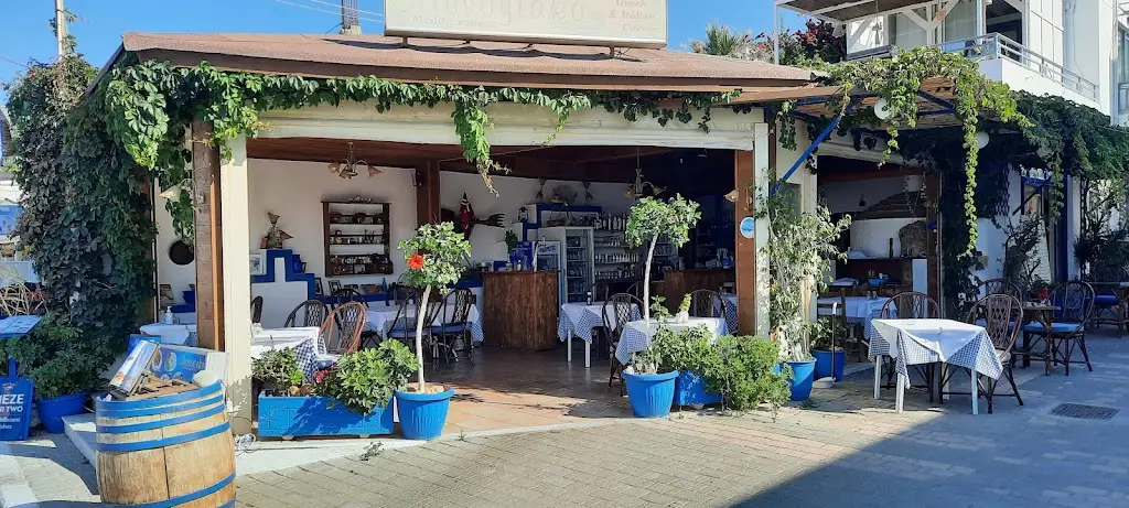 Mesoyiako_Stalís_slider_image_1