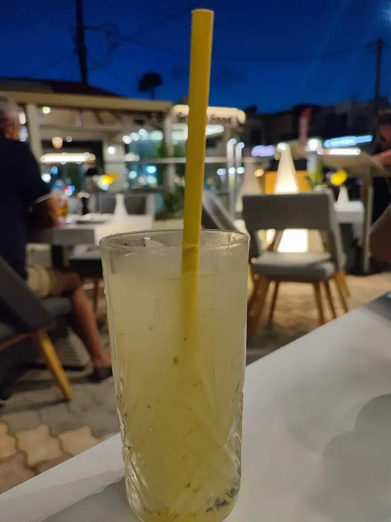 Menu_AMICI Italian Restaurant & Steak House_Stalís_image_7