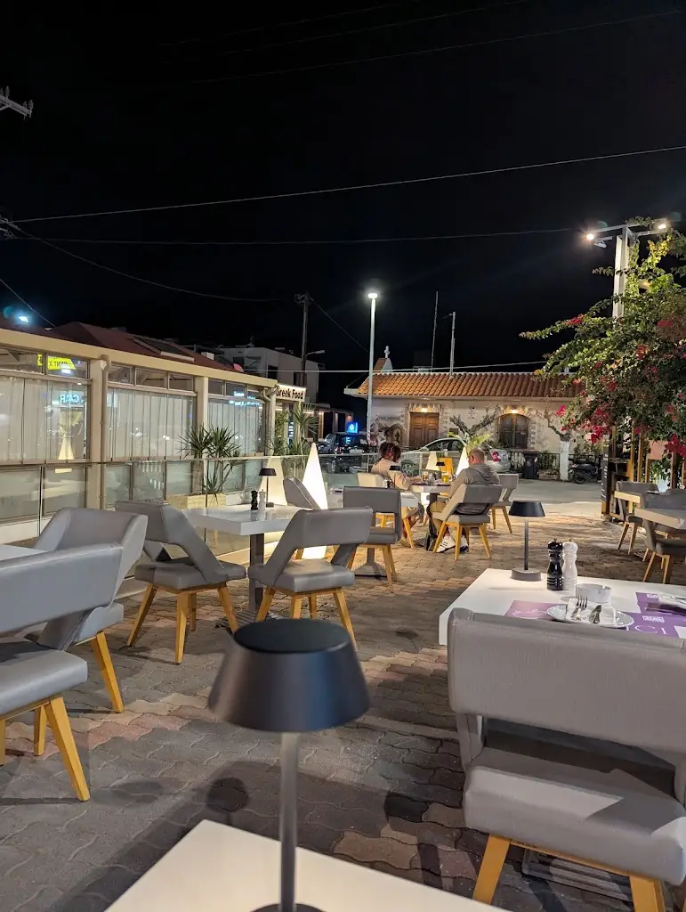 AMICI Italian Restaurant & Steak House_Stalís_slider_image_3