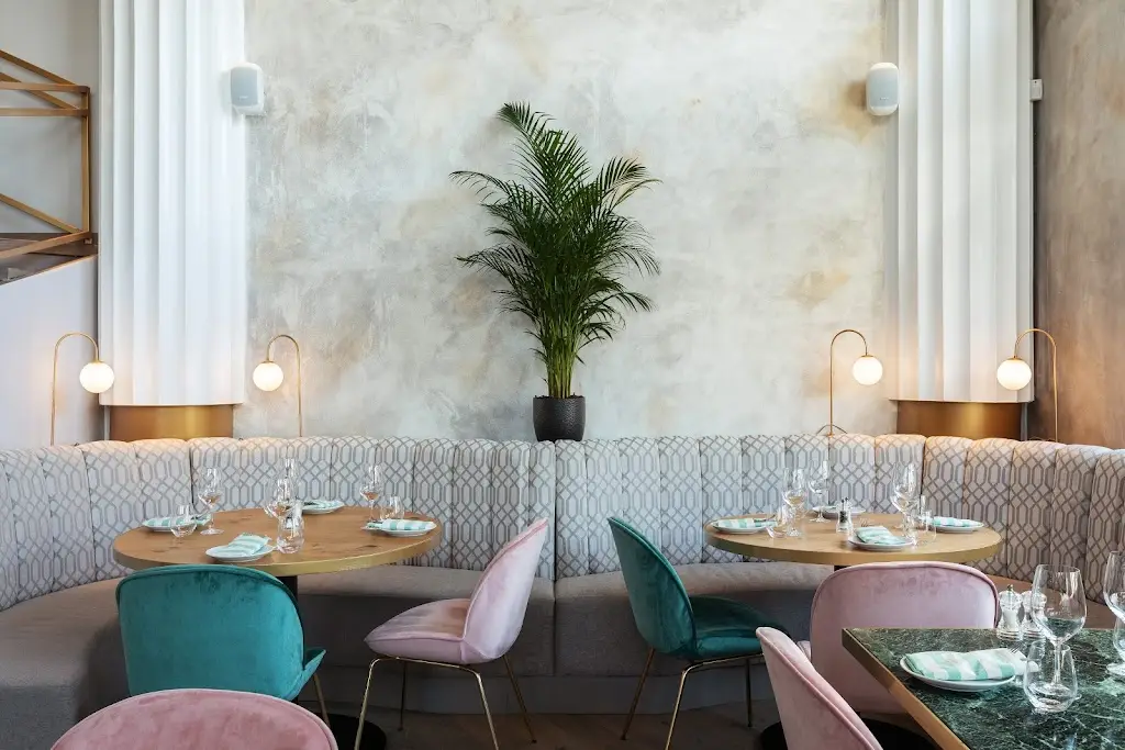 Vittoria Gati_Glyfáda_slider_image_1