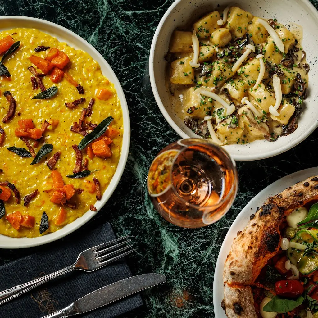 Vittoria Gati_Glyfáda_slider_image_3