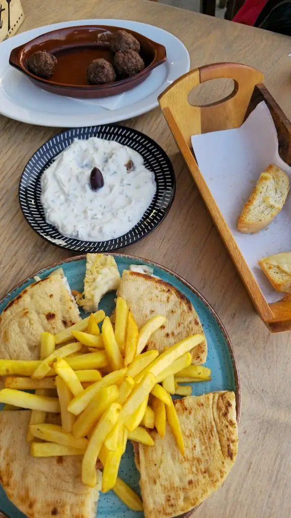 Hanna-mari Rönkkö_Restaurant Roma_Stalís_review