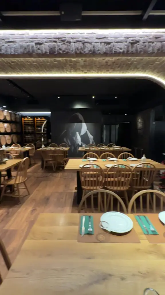 Monk Gastrobar_Glyfáda_slider_image_2