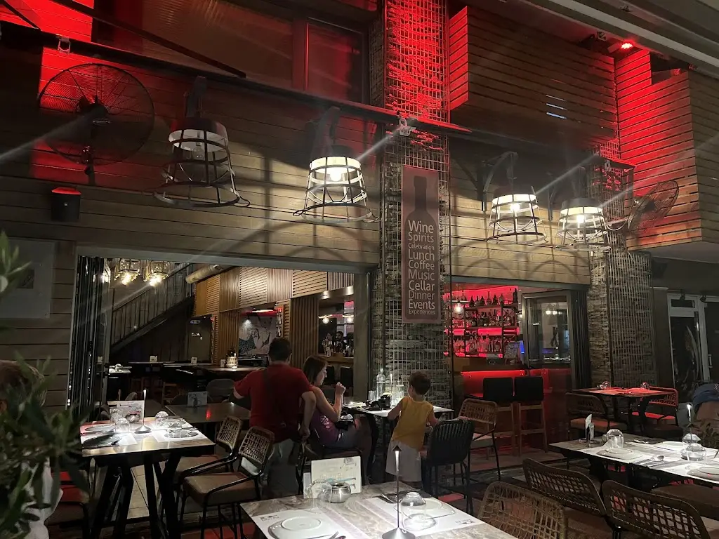 Alper Öner_Κελάρι Pro_Alexandroupoli_Bewertung