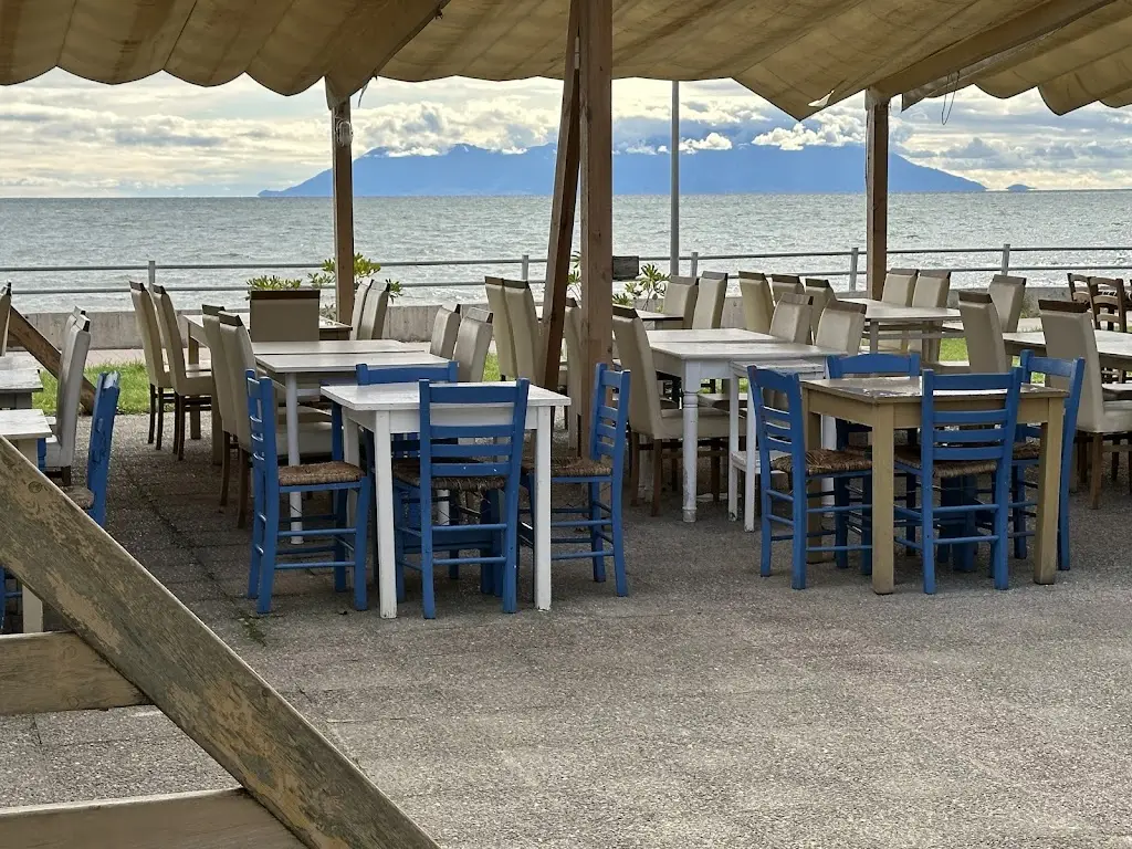 Gialos Seafood Taverna_Alexandroupoli_slider_image_3