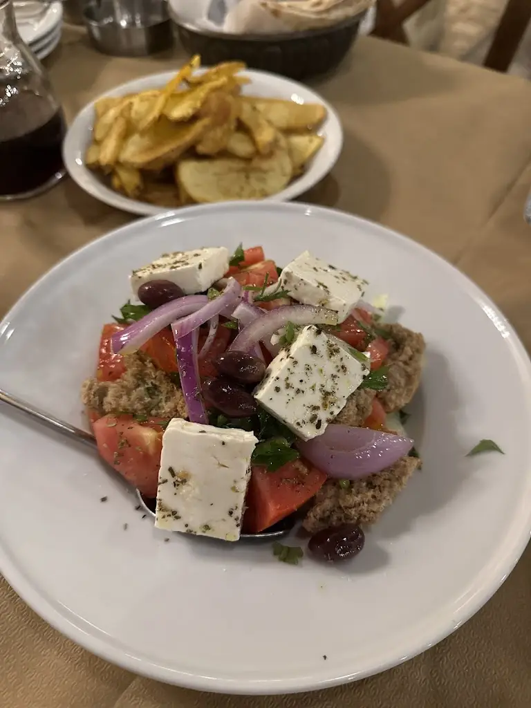 Cristina Desbrueres_Hovoli_Alexandroupoli_Bewertung