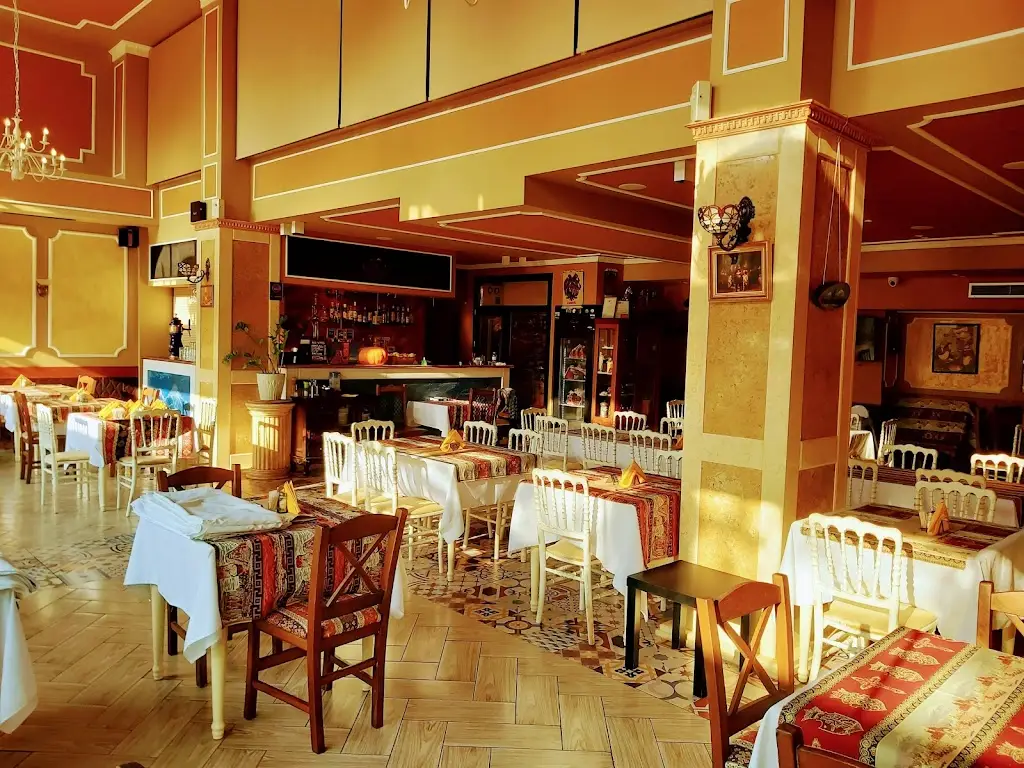 Hovoli Restaurant in Alexandroupoli