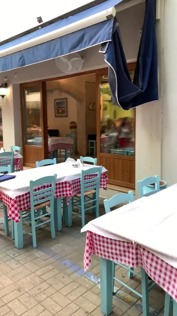 Ουζερί Αλέξης_Alexandroupoli_slider_image_2