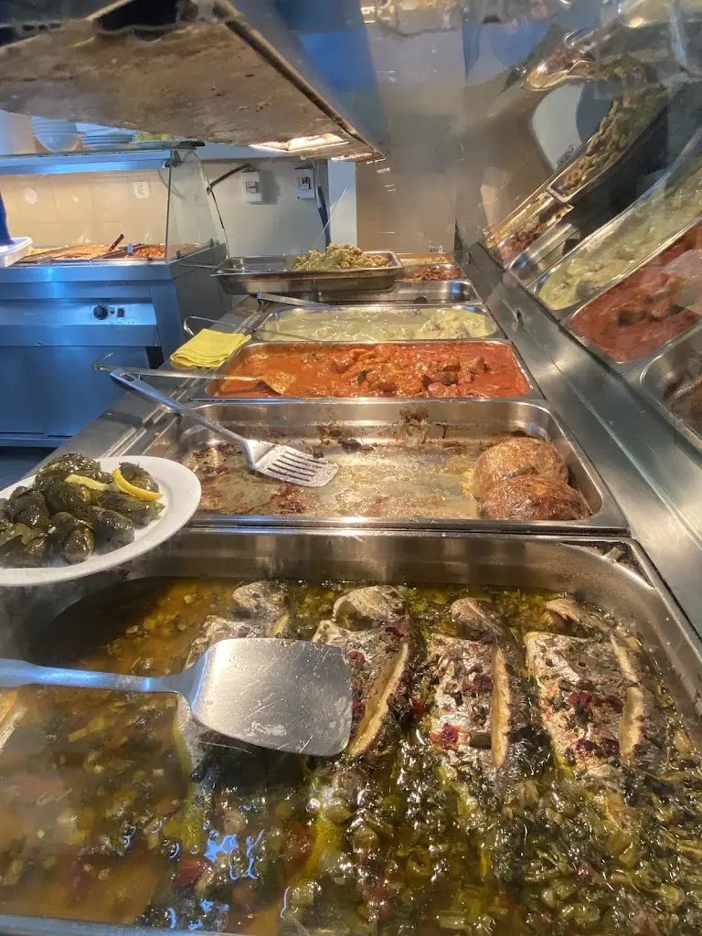 Serli Musos_Nea Klimataria_Alexandroupoli_reseña