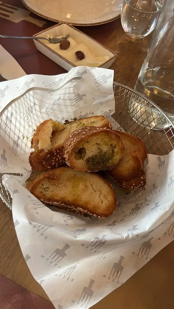 Irina Transky_Mezze Glyfada_Glyfáda_review