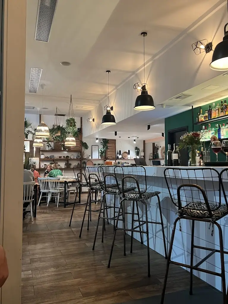 Guncel Ozak_Spontini_Chios_Bewertung