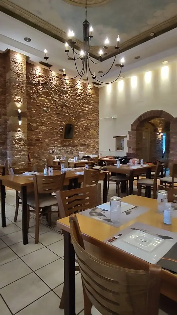 The Dolphins_Chios_slider_image_2