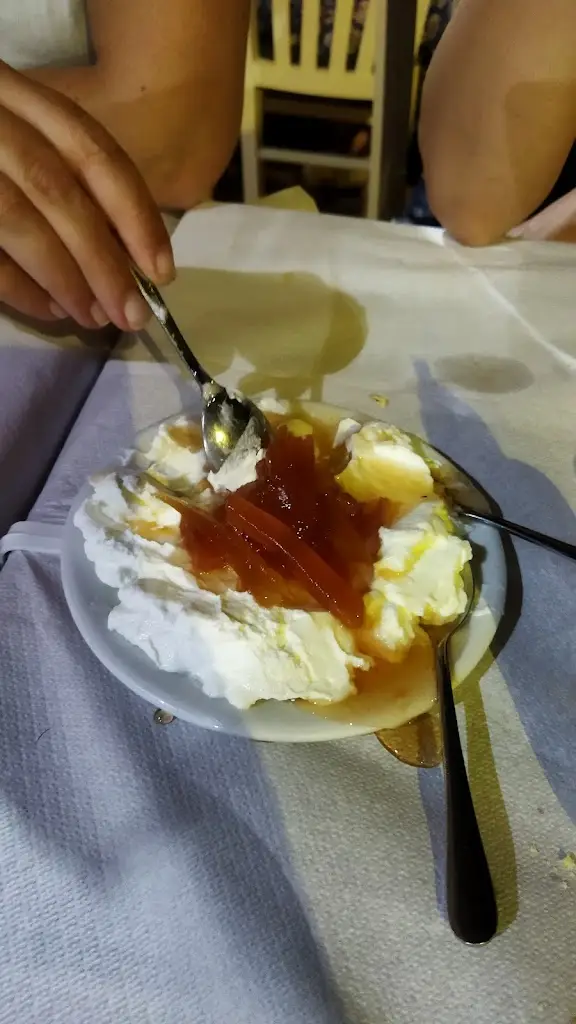 Menü_To Tsikoudo_Chios_Bild_9