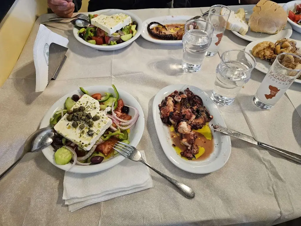 To Tsikoudo_Chios_slider_image_3