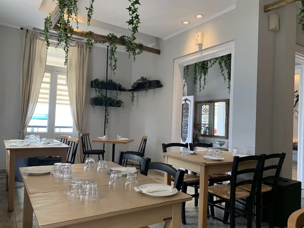 Cardamom Restaurant in Chios