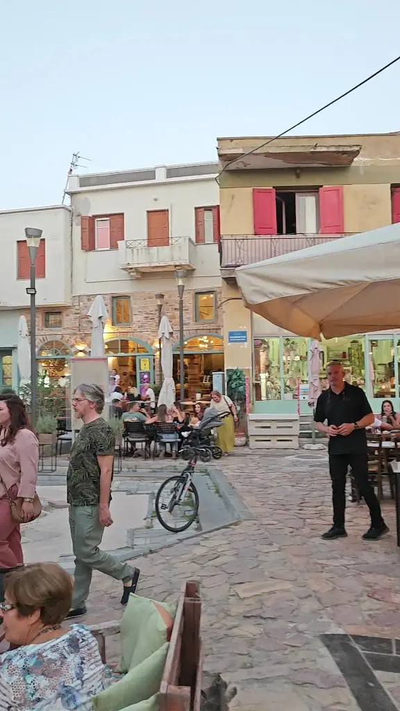 Kafenes_Chios_slider_image_2