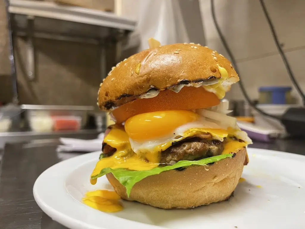 Family Coffee&food Restaurant in Eleftherés