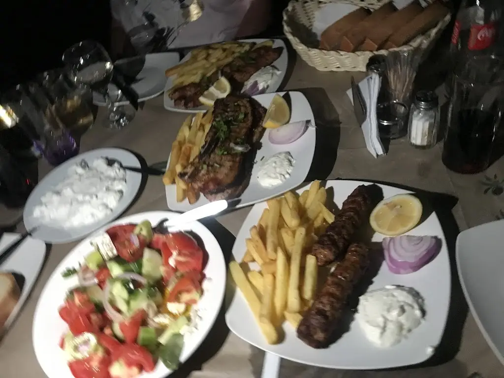 Andrian Angelov_O ARMENOS_Eleftherés_Bewertung