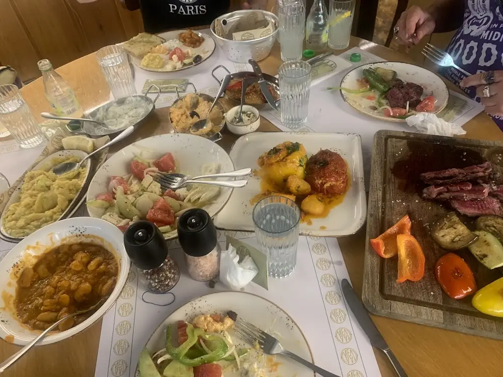 Christina H_HONEY & OIL_Glyfáda_review