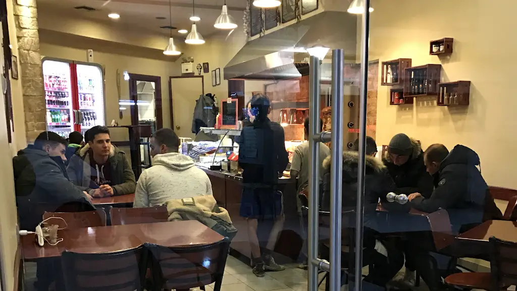 Παραδοσιακό Ψητοπωλείο Βιέννη Restaurant in Didymóteicho