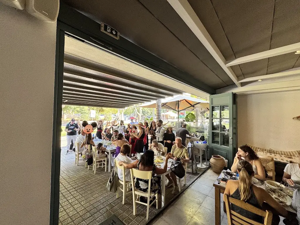 Barbounaki Glyfada_Glyfáda_slider_image_3