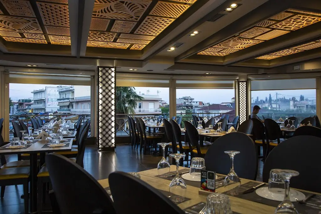 Retro Restaurant_Chrysoúpolis_slider_image_3