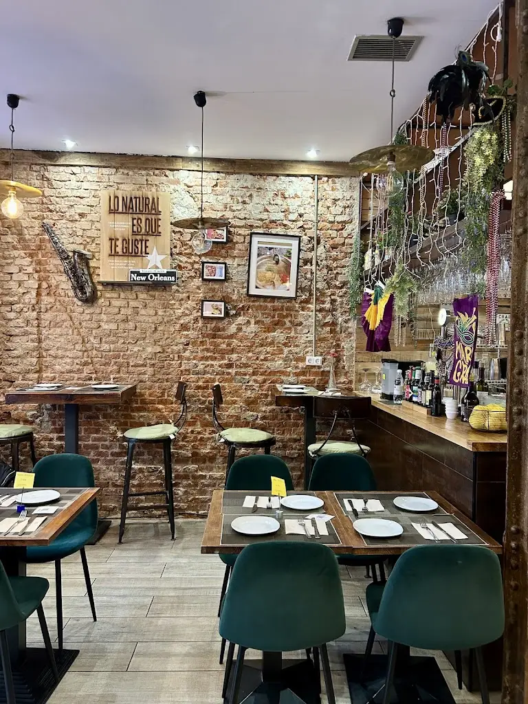 Καλοφαγάς Σουβλατζίδικο_Chrysoúpolis_slider_image_1