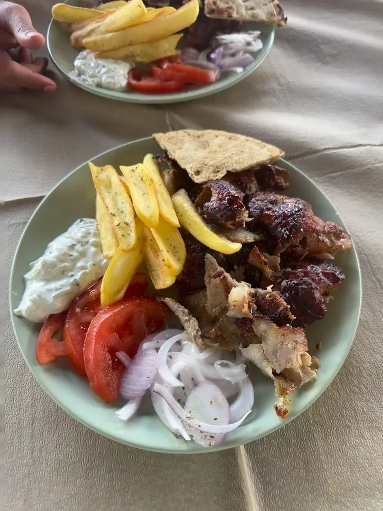 Χασαποταβερνα 