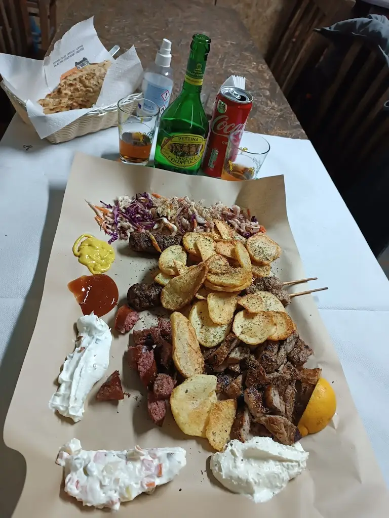 Apostolos Arabatzis_Καντίνα Ο Δημήτρης_Chrysoúpolis_Bewertung