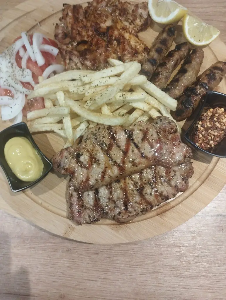 Menu_Τσιπουράδικο το Αρχονταρίκι_Chrysoúpolis_imagen_7